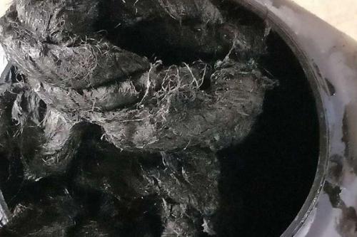 沥青麻丝填缝沥青如何清理：掌握正确方法，轻松清除麻烦沥青！  第1张