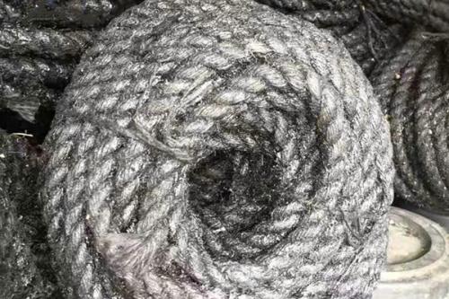沥青麻绳与沥青油毛毡：区别大揭秘！  第3张