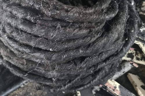 沥青麻絮在粘接时需要用胶水吗  第1张